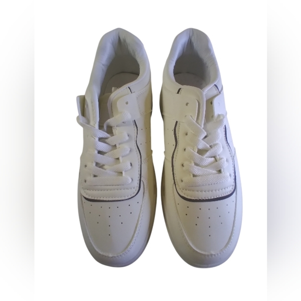 Prettylittlething white contrast sole chunky platform trainers sneakers size 7